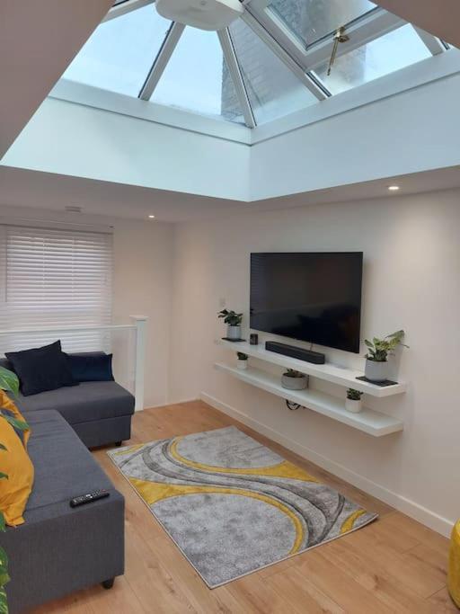 סאות'המפטון 1 Bedroom Modern Duplex מראה חיצוני תמונה