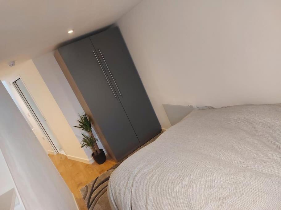 סאות'המפטון 1 Bedroom Modern Duplex מראה חיצוני תמונה