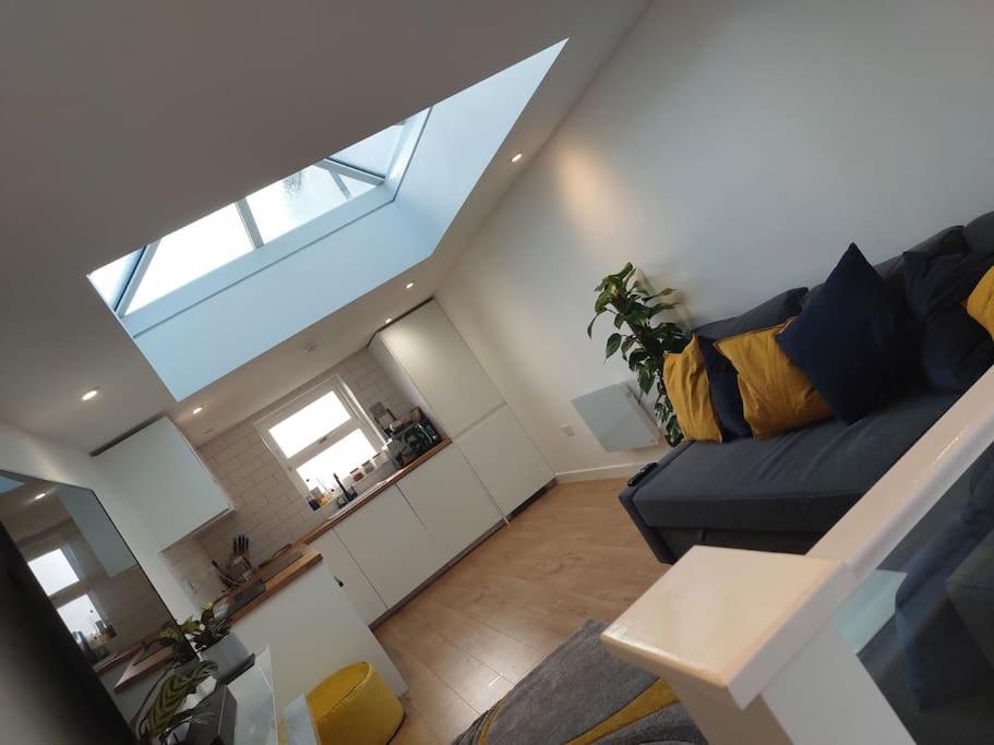 סאות'המפטון 1 Bedroom Modern Duplex מראה חיצוני תמונה